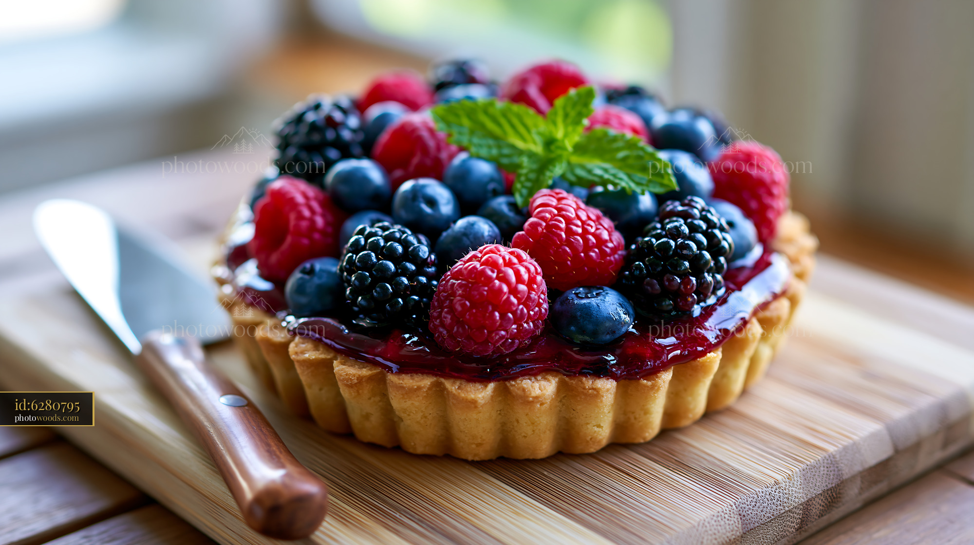 Berry Tart With Raspberry, Blueberry, Blackberry and Mint